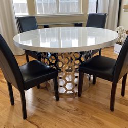 Large Contemporary Laguna Dining Table and Four Chairs PENDING 
