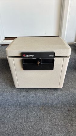 Sentry 1170 Fireproof Security Safe