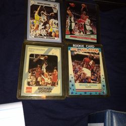 4 Michael Jordan Cards 
