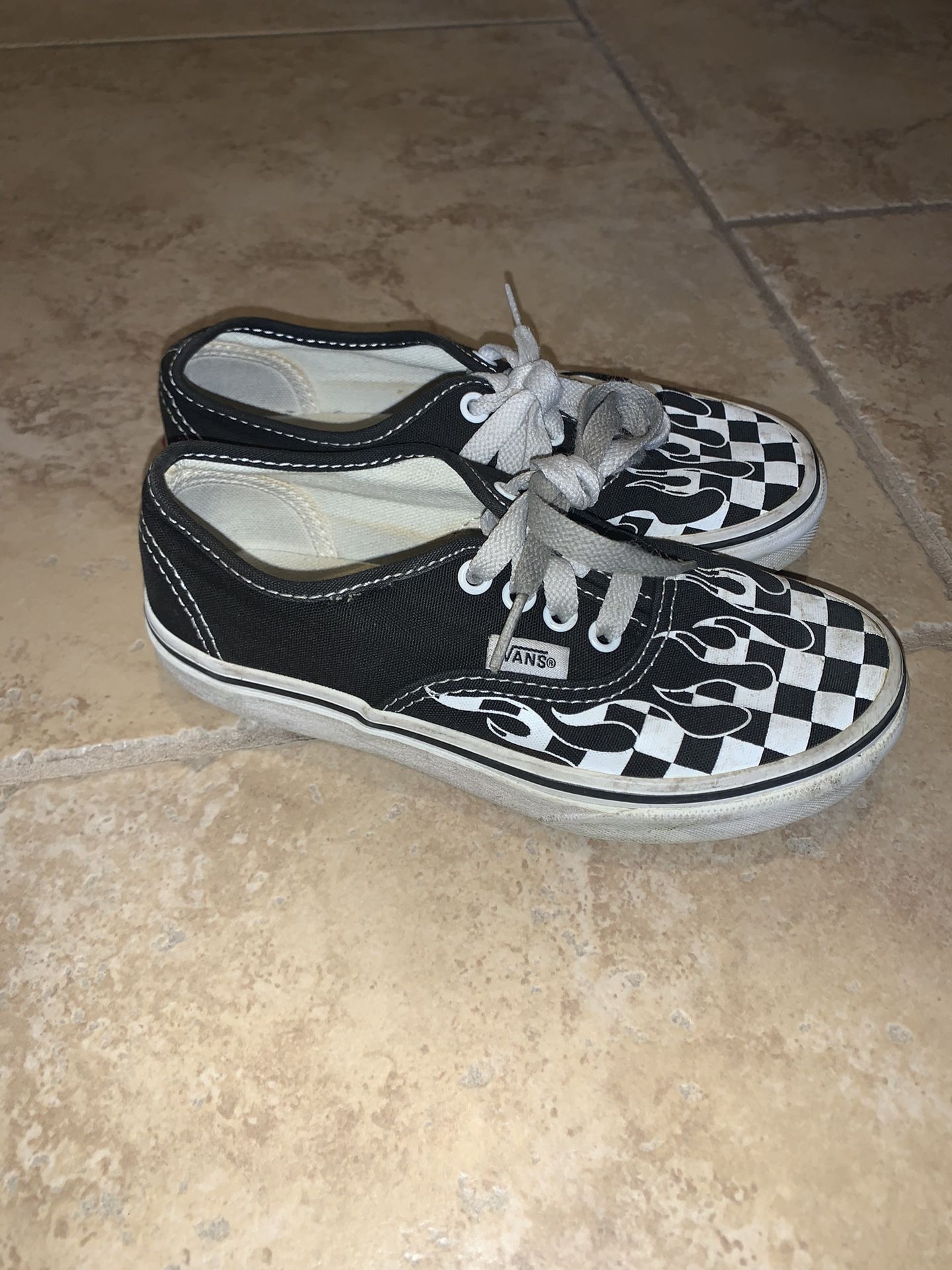 Boy Shoes Size 1 Vans Converse Volcom Sandals