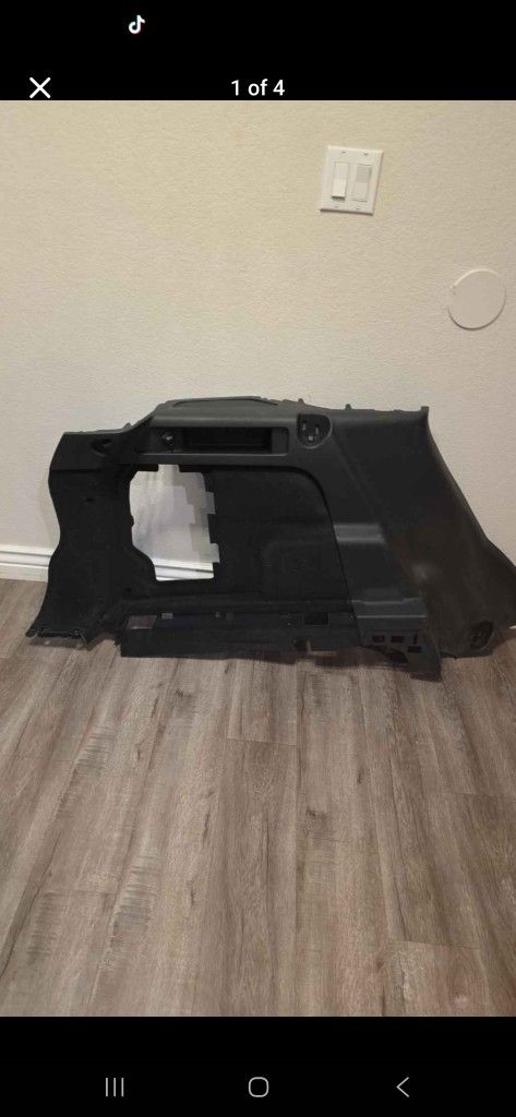 2015-2019 LandRover Discovery Sport Quater Panel Trim