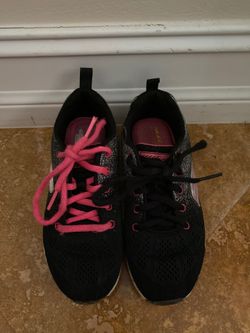 Girls sketchers size 13