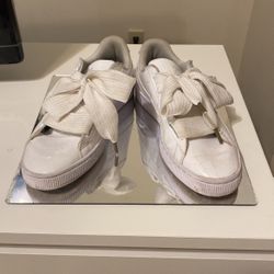 Size 9 Puma 