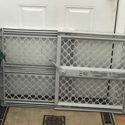 Very Nice, Heavy Duty And Sturdy Baby/pet Gate In Great Condition. 