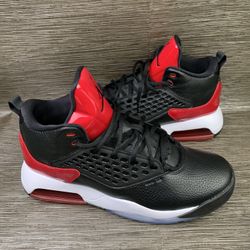 Nike Jordan’s Maxin 200 Men’s Size 12