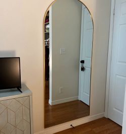 Brand New 65”x24" Arched High Definition view Aluminum Alloy Frame Standing Floor Mirror. Gold