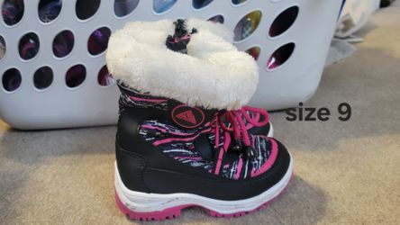 Girls Cute Snow Boot, Size 10; Like New!