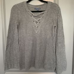 American Eagle gray wide sleeve sweater size Small