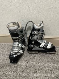 Solomon ski boots size 25