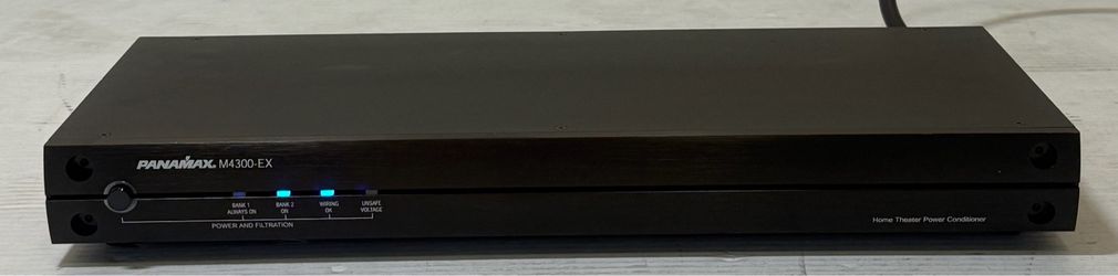 Panamax M4300-EX Power Conditioner Surge Protector Home Theater Audio AV Rack