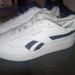 Brand New Women Size 10 Reebok