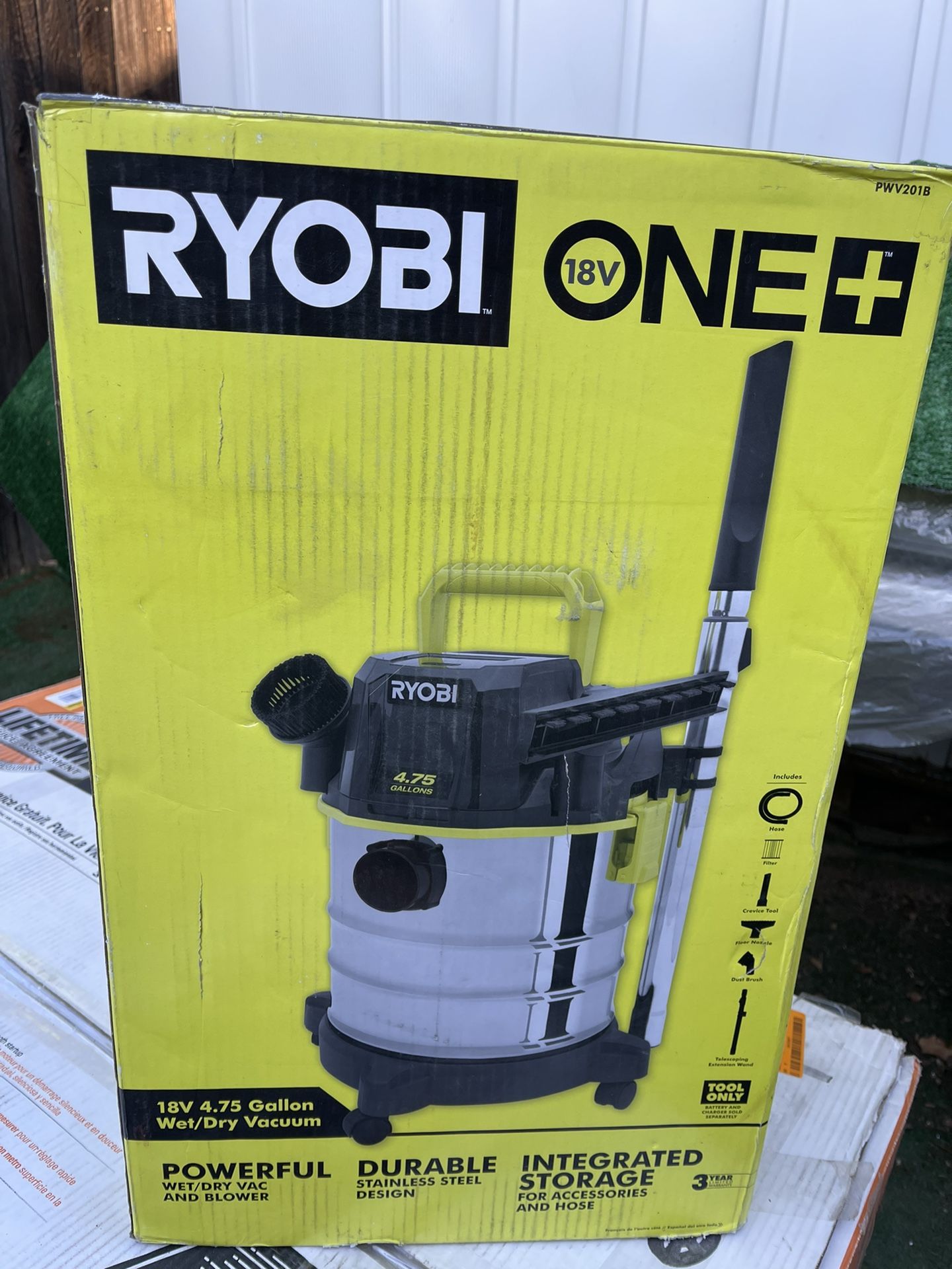 RYOBI ONE+ 18V Cordless Gallon Wet/Dry Vacuum (Tool Only)