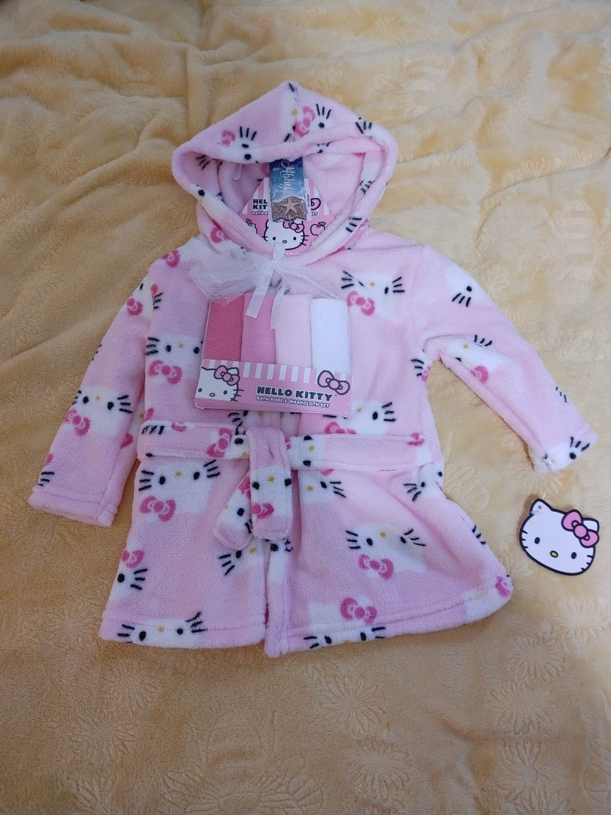 Hello Kitty Robe & 3 Washcloth Set - New