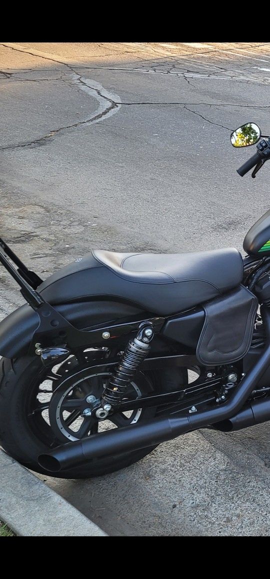 Tallboy Solo Seat for Harley Davidson Iron Sportster