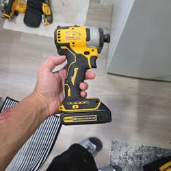 Dewalt Atomic Series Impact Drill