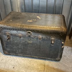 Vintage Steamer Trunk