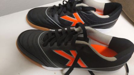 Kelme Indoor soccer shoes size 8.5