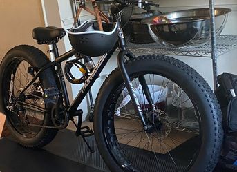 Mongoose Malus Men’s/Women’s Fat Tire Mountain Bike – 26-Inch Wheels
