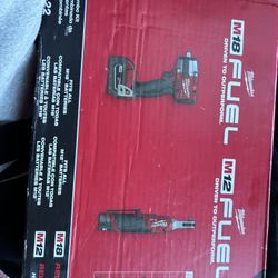 Milwaukee 2 Piece Set