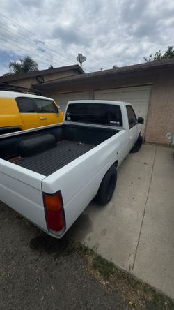 87 nissan d21