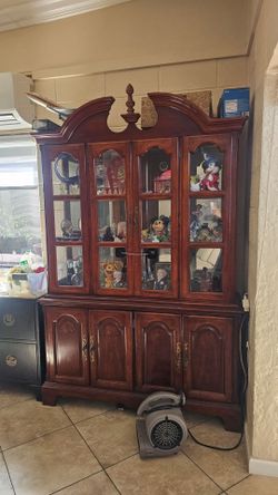 Curio cabinet