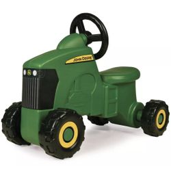 John Deere Kids Ride On Car Tractor Like New Condition Christmas Gift?