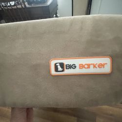 REDUCED!! 🎄 BED BIG BARKER ORTHOPEDIC  Almost New!!