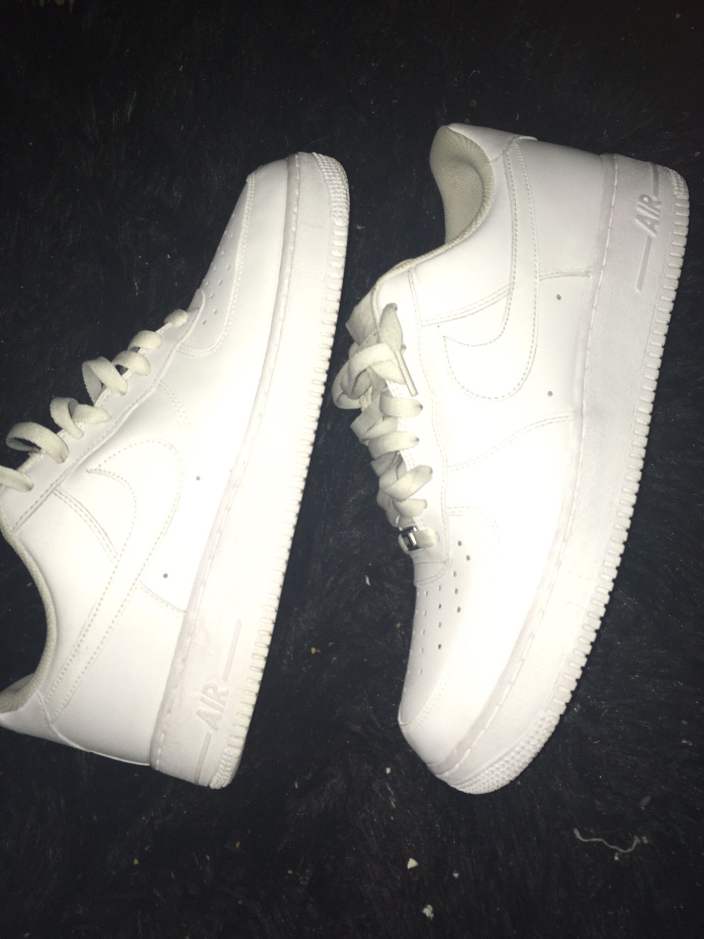 Nike sAir Force 1 (White) SIZE 11.5 **I ACCEPT OFFERS!!**READ DESCRIPTION!!**ONLY 3 DAYS LEFT!!