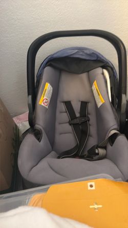 Infant car seat