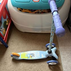 Bluey Kids Scooter — Great Condition