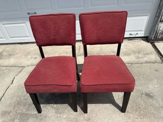 PAIR OF MATCHING CHAIRS