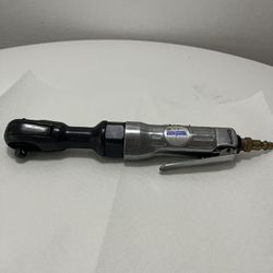 Central Pneumatic 3/8 Air Ratchet Wrench Working✅