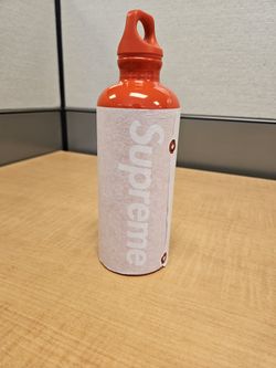 Supreme SIGG 0.6L water bottle