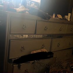 Gray Mirrored 7 Drawer Dresser 