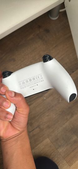 PS5 with one controller