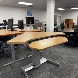 Steelcase Airtouch Desk 