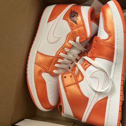 Jordan 1 Mids 