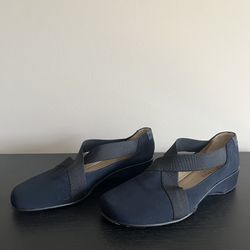 Taryn Rose Slip On Wedge Shoes 38.5 US 8 Blue Leather Elastic Straps Italy