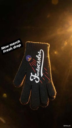 New design FunkoCholos gloves L.A. script