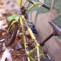 Freestyle BMX Bike Yellow