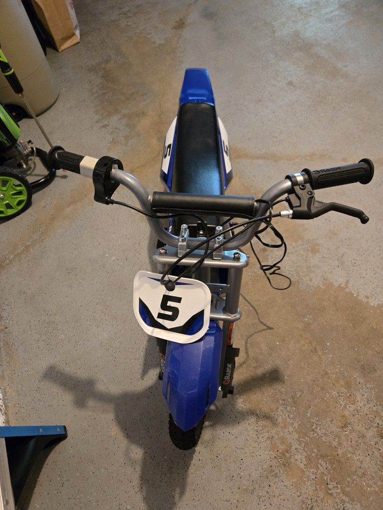 Razor MX350 Dirt Rocket Electric Motorcross Bike
