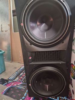 P3 Rockford forgave 12"subs excellent condition