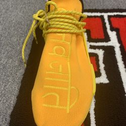 Pharrell Williams Human race Gold 