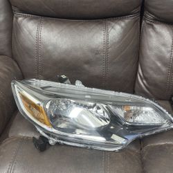 Passenger Side Headlight OEM 2018-2020 Honda Fit