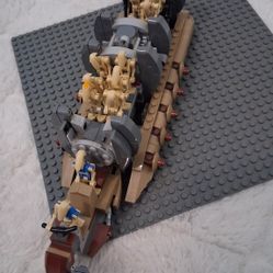 LEGO Star Wars Battle Droid Troop Carrier 75086