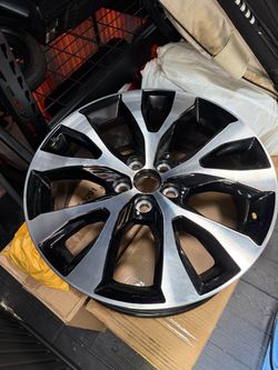 2026 Toyota Grand Highlander OEM 20” Wheels – Set of 4 – <50 Miles