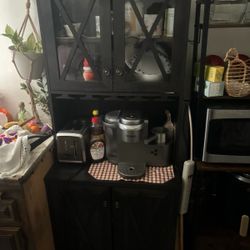Kitchen Cabinet Storage 
