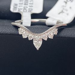 18k White Gold Wedging Band 