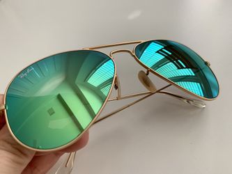 Brand New Ray Ban 3025 Aviator Sun Glass Green  Made in Italy