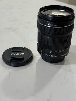 Canon EF-S 18-135mm f/3.5-5.6 IS STM